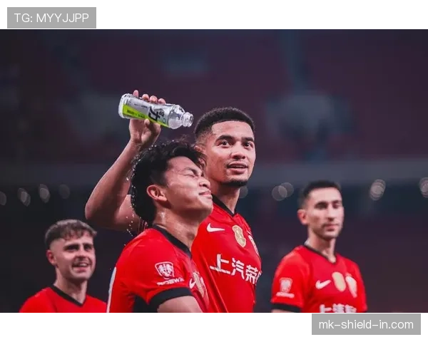 上海海港近期赛程表现起伏，防守稳定性成为联赛关键阶段看点